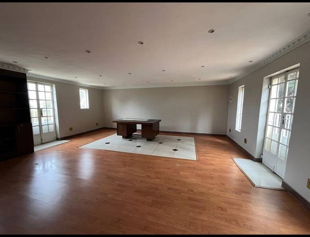 4 bed property to rent in GLENVISTA